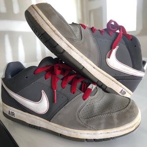 Nike Air Prestige II Sneakers